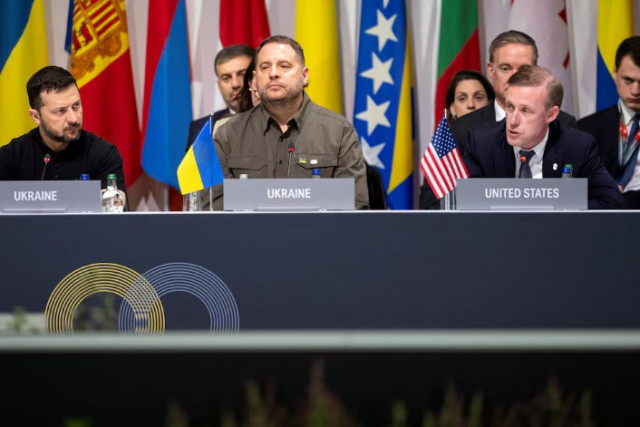 u s security advisor jake sullivan speaks next to ukrainian president volodymyr zelenskiy and ukraine head of the presidential office of ukraine andriy yermak during the summit on peace in ukraine in stansstad near lucerne switzerland photo reuters u s security advisor jake sullivan speaks next to ukrainian president volodymyr zelenskiy and ukraine head of the presidential office of ukraine andriy yermak during the summit on peace in ukraine in stansstad near lucerne switzerland photo reuters