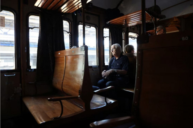italy s vintage trains attract tourists to explore off the beaten path