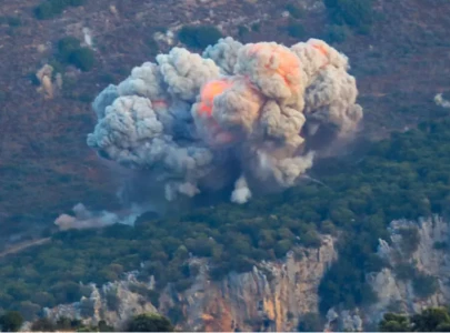 israel intensifies air strikes on lebanon urges civilians to evacuate israel intensifies air strikes on lebanon urges civilians to evacuate