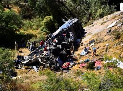 19 dead as bus plunge into ravine in mexico 19 dead as bus plunge into ravine in mexico