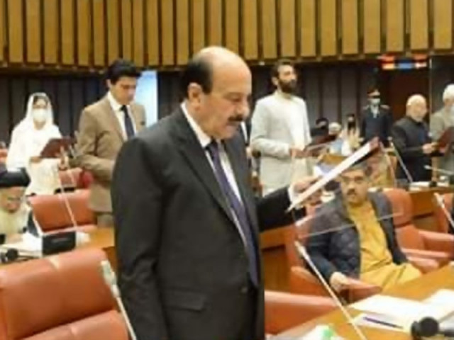 senate panel grills tech ministry over poor show senate panel grills tech ministry over poor show