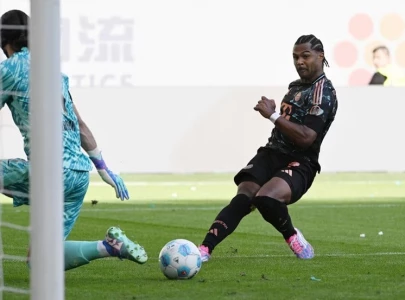 vincent kompany starts bayern reign with 3 2 win over wolfsburg vincent kompany starts bayern reign with 3 2 win over wolfsburg