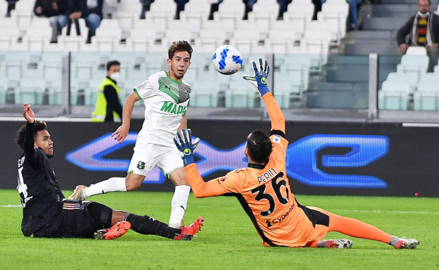 lopez strikes late for sassuolo to shock juve lopez strikes late for sassuolo to shock juve