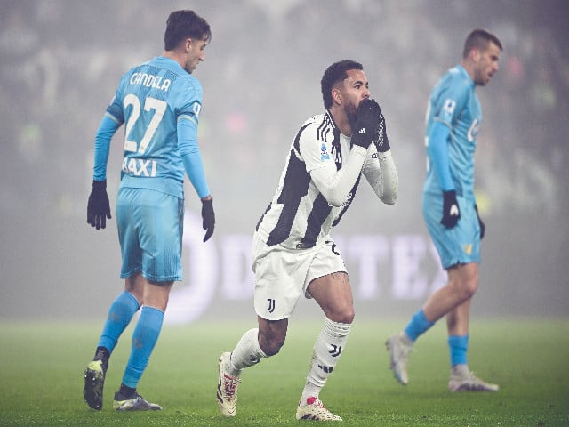 juventus douglas luiz c reacts during the italian serie a football match between juventus fc and venezia fc at the allianz stadium in turin on december 14 2024 afp