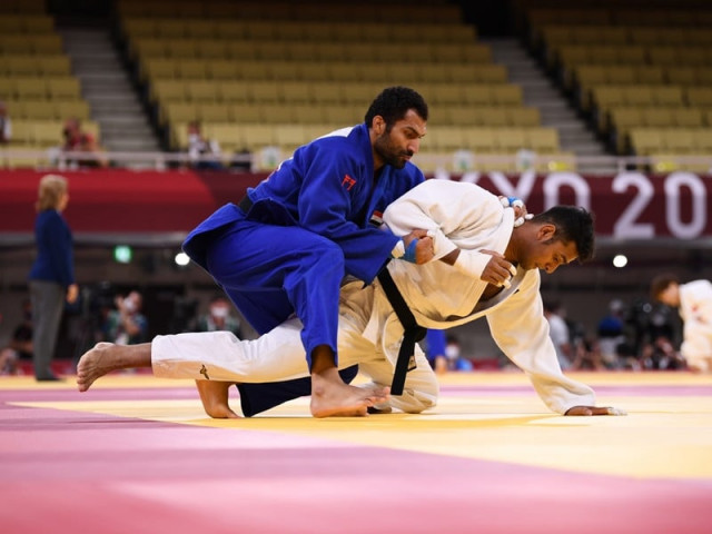 pakistan s shah hussain shah ippon ed out of olympics in first match