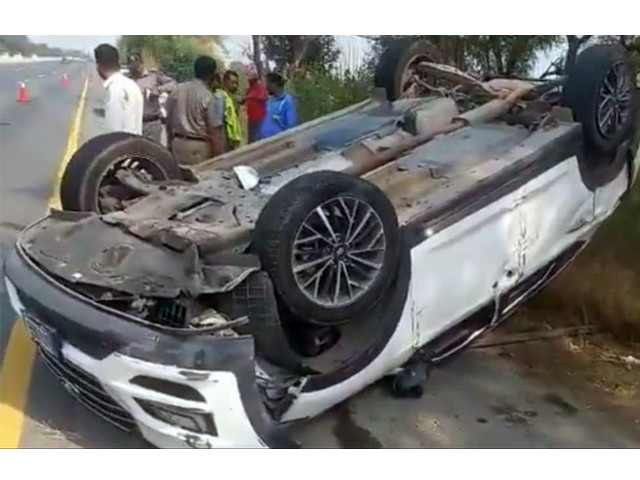 shahbaz gill s vehicle overturned in the accident screengrab