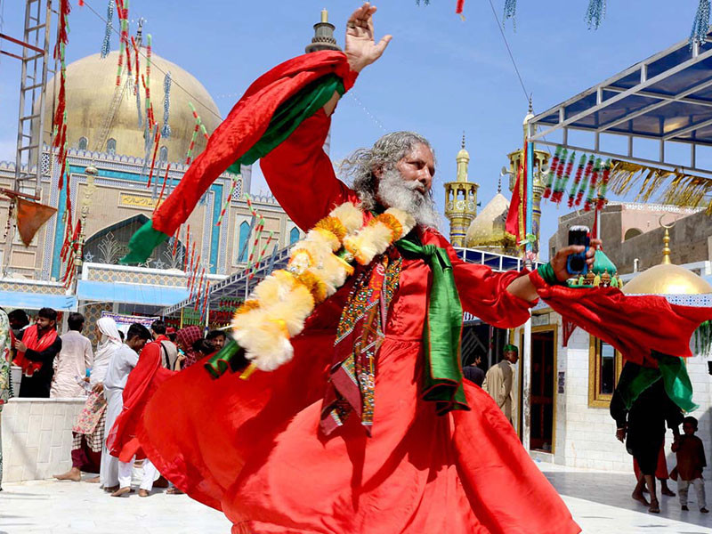 malang performing dhamaal during the 771st urs celebration at shrine of hazrat lal shahbaz qalandar photo app