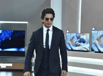 shah rukh khan is fourth richest actor in the world with net worth of 770 million
