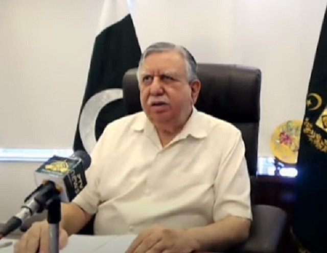 federal finance minister shaukat tarin addressing a presser in islamabad on april 23 2021 screengrab