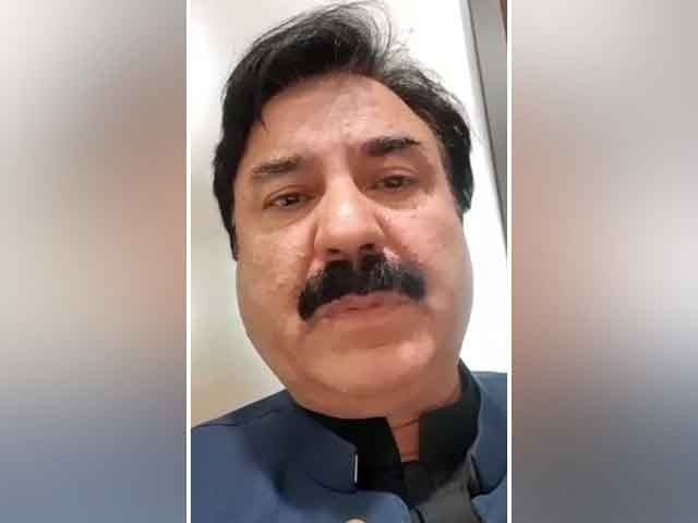 pti s shaukat yousafzai barred from boarding dubai bound flight pti s shaukat yousafzai barred from boarding dubai bound flight