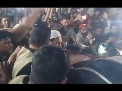 angry public intercept vandalise vehicle carrying shehbaz sharif angry public intercept vandalise vehicle carrying shehbaz sharif