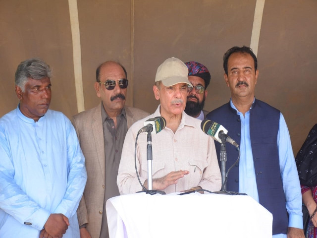 pm shehbaz reaches flood hit areas sohbatpur in balochistan photo pid