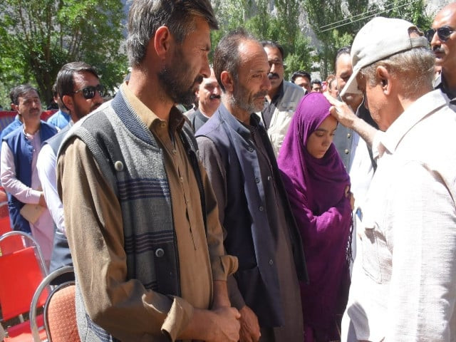 pm announces rs3b for flood stricken g b pm announces rs3b for flood stricken g b