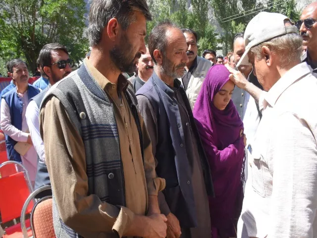 pm announces rs3b for flood stricken g b pm announces rs3b for flood stricken g b