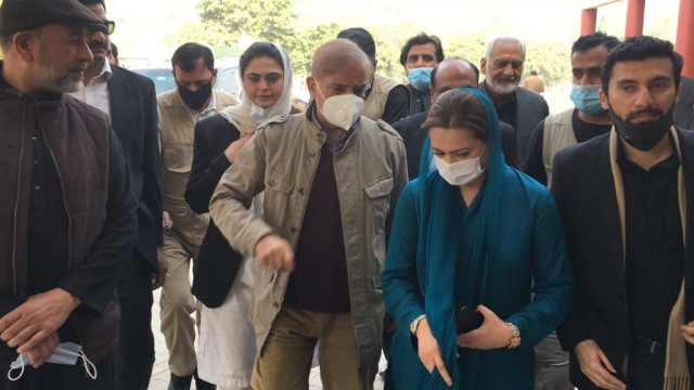 pml n president shehbaz sharif at a court hearing in lahore on feb 18 2022 photo express pml n president shehbaz sharif at a court hearing in lahore on feb 18 2022 photo express