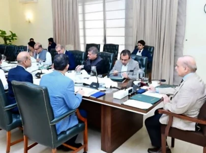 shehbaz directs discos to improve complaint system shehbaz directs discos to improve complaint system