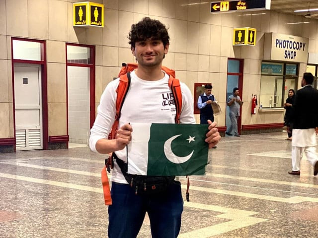 given farewell by his parents along with other supporters and family members shehroze has announced his ambitious goal of becoming the world s youngest climber to summit all 14 peaks above 8 000 metres photo express
