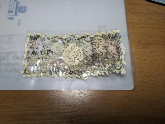 japanese x user tomo put back together a 10 000 yen bill that had been shredded photo x c8kcga5jt0llbua
