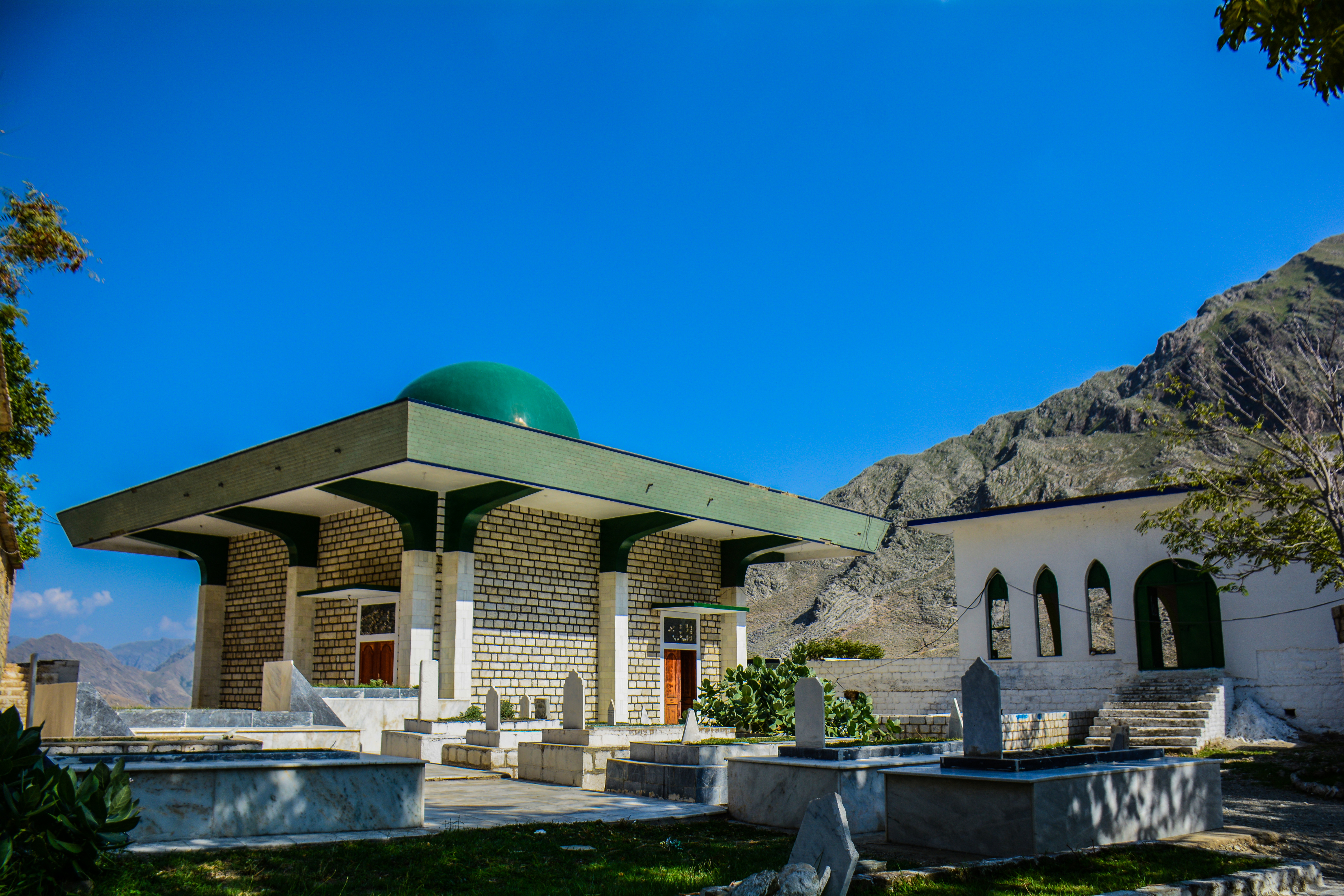 The life & struggle of Haji Sahab Tarangzai - Vimarsana News