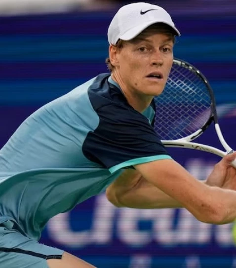 jannik sinner of italy chases a shot against frances tiafoe of the united states during the men s singles final on day seven of the cincinnati open at cincinnati oh usa on august 19 2024 photo reuters