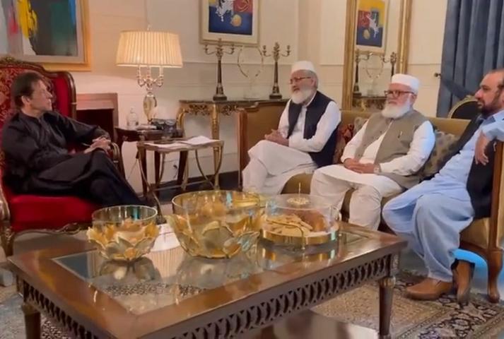 ji chief sirajul haq meets pti chairman imran khan at his zaman park residence in lahore photo twitter sirajofficial