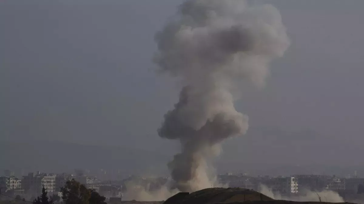 syria weapons depot blast kills 11 syria weapons depot blast kills 11