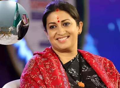 bjp minister smriti irani leads rare non muslim indian delegation to madina