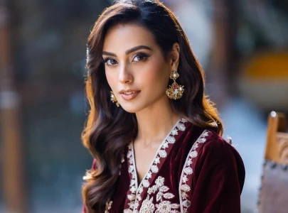 i don t give people a friendly vibe and they don t give me one either iqra aziz i don t give people a friendly vibe and they don t give me one either iqra aziz