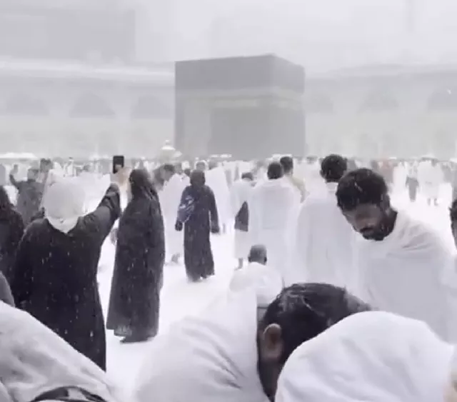 saudi arabia terms video showing snowfall at grand mosque as fake saudi arabia terms video showing snowfall at grand mosque as fake
