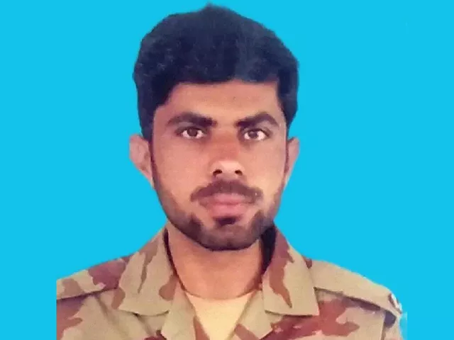 lance naik waseem ullah embraced shahadat photo ispr lance naik waseem ullah embraced shahadat photo ispr