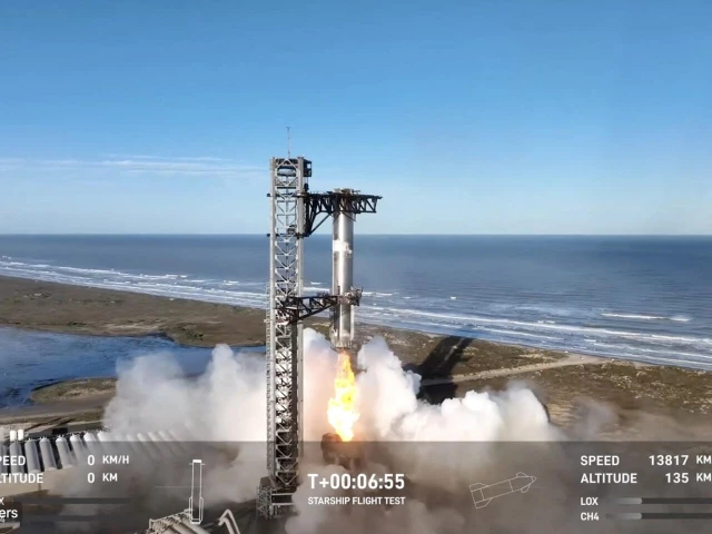spacex spacecraft destroyed after launch