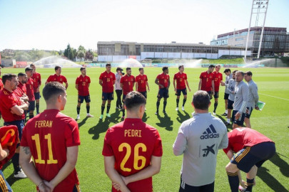 doubts hang over spain ahead of do or die game against slovakia doubts hang over spain ahead of do or die game against slovakia