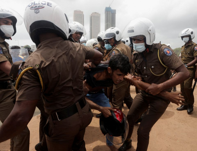 sri lanka gives emergency powers to military police after clashes kill seven sri lanka gives emergency powers to military police after clashes kill seven