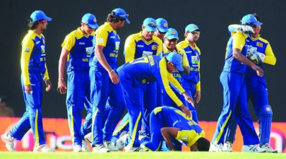 pakistan urges sri lanka tour despite trouble