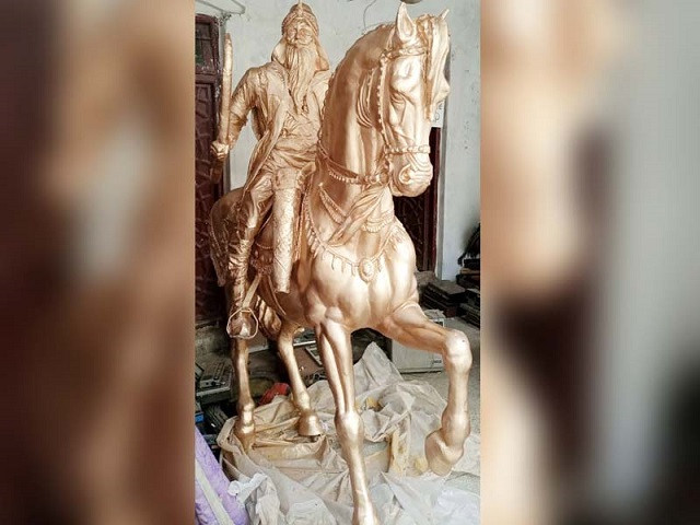 earlier in august 2019 two men had also damaged the sculpture after which it remained covered with a piece of fabric for some time photo express