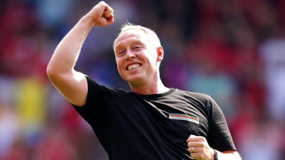 forest boss cooper signs new deal despite struggles forest boss cooper signs new deal despite struggles