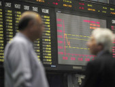 stocks dip 1 704 points in absence of cues