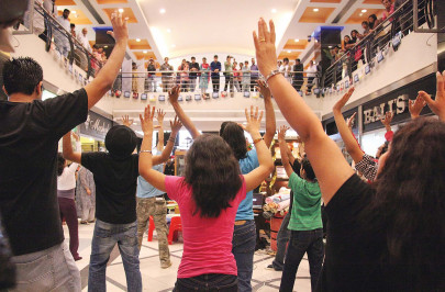 karachi youth hope to sing their way into the record books and beat india while they re at it karachi youth hope to sing their way into the record books and beat india while they re at it
