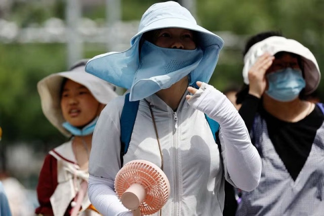 several chinese provinces log hottest august on record weather service