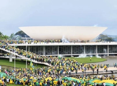 bolsonaro supporters storm brazil congress presidential palace bolsonaro supporters storm brazil congress presidential palace