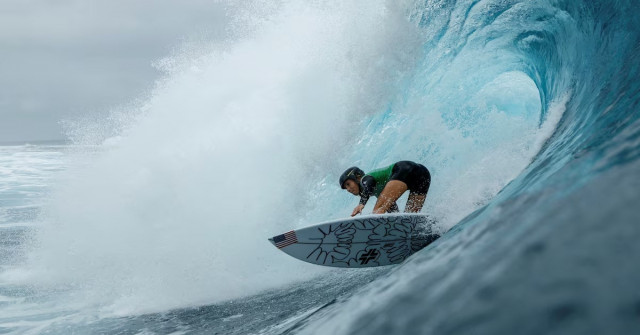 caitlin simmers of united states exits a wave in paris 2024 olympics surfing women s rrund 1 heat 4 at teahupo o tahiti french polynesia on july 27 2024 photo reuters caitlin simmers of united states exits a wave in paris 2024 olympics surfing women s rrund 1 heat 4 at teahupo o tahiti french polynesia on july 27 2024 photo reuters
