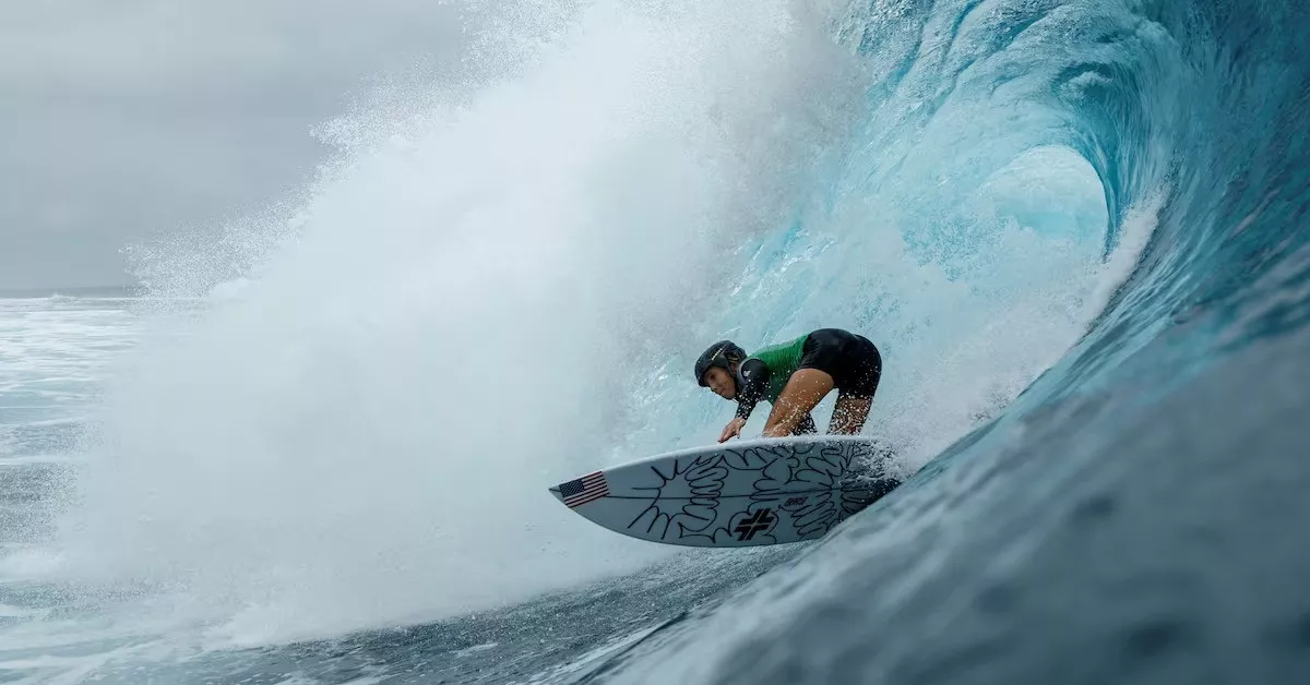 caitlin simmers of united states exits a wave in paris 2024 olympics surfing women s rrund 1 heat 4 at teahupo o tahiti french polynesia on july 27 2024 photo reuters caitlin simmers of united states exits a wave in paris 2024 olympics surfing women s rrund 1 heat 4 at teahupo o tahiti french polynesia on july 27 2024 photo reuters