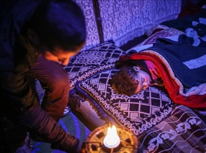 syrian fathers keep night watch so children don t freeze to death