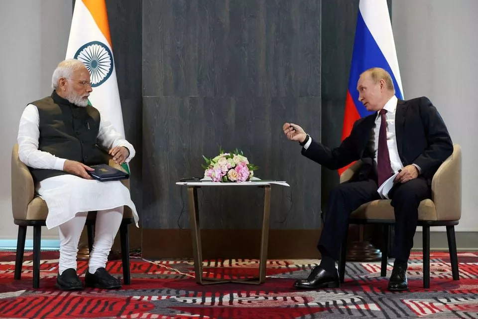 5 minute readseptember 28 20226 05 pm gmt 5last updated 18 hours ago analysis india sharpens stand on ukraine war but business as usual with russia by krishna n das and devjyot ghoshal russian president putin and indian prime minister modi meet in samarkand russian president vladimir putin and indian prime minister narendra modi attend a meeting on the sidelines of the shanghai cooperation organization sco summit in samarkand uzbekistan september 16 2022 reuters 5 minute readseptember 28 20226 05 pm gmt 5last updated 18 hours ago analysis india sharpens stand on ukraine war but business as usual with russia by krishna n das and devjyot ghoshal russian president putin and indian prime minister modi meet in samarkand russian president vladimir putin and indian prime minister narendra modi attend a meeting on the sidelines of the shanghai cooperation organization sco summit in samarkand uzbekistan september 16 2022 reuters