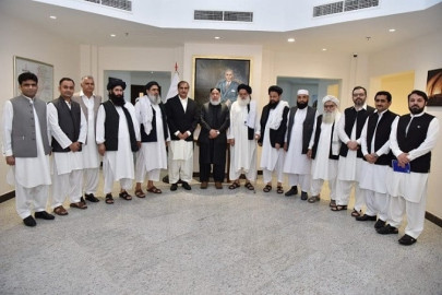 taliban pakistani envoy discuss border movements taliban pakistani envoy discuss border movements