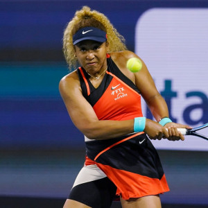 osaka breezes into last four at miami osaka breezes into last four at miami