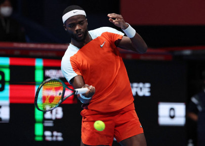 tiafoe defies bad jet lag to cruise into semis tiafoe defies bad jet lag to cruise into semis