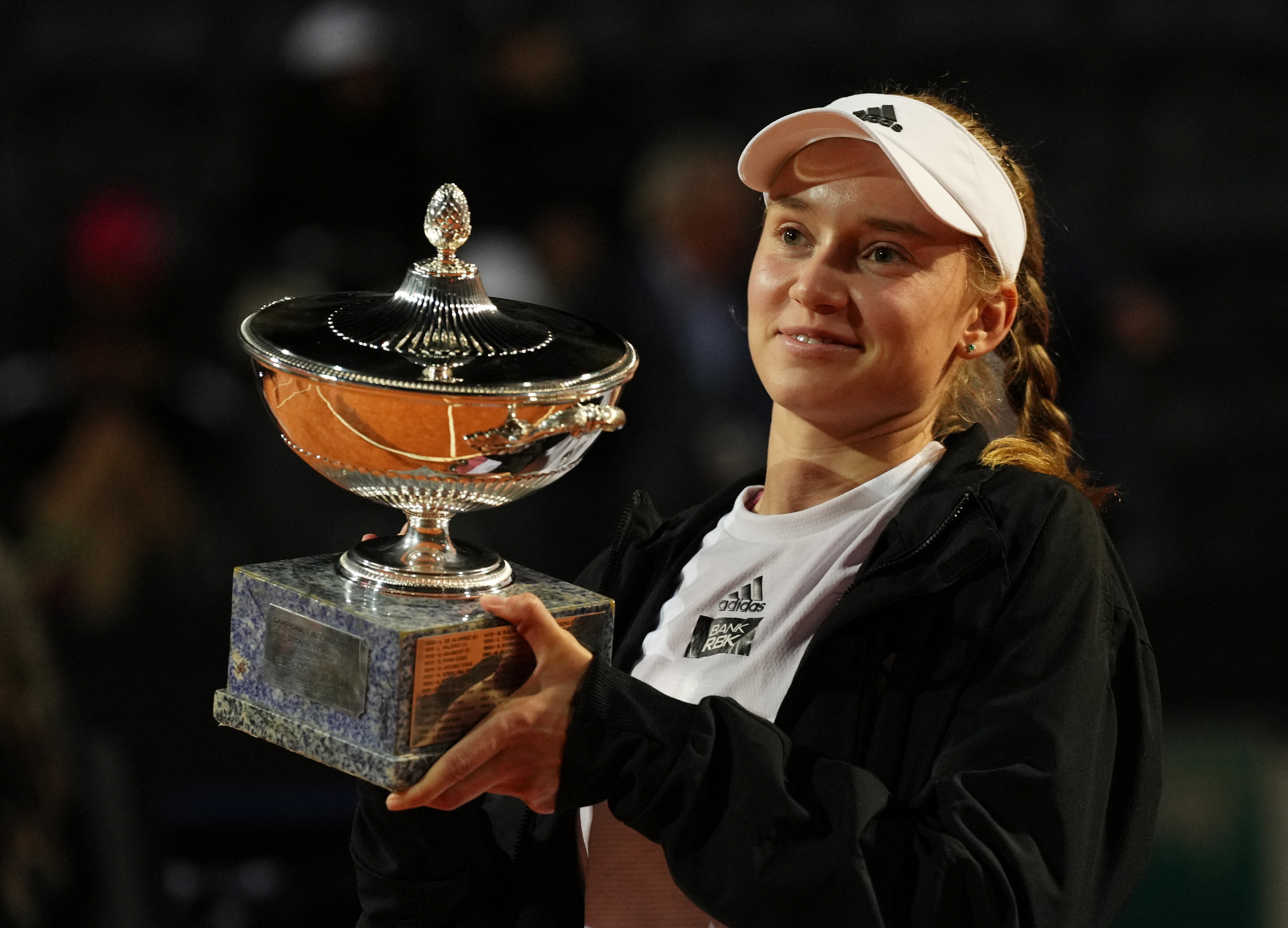 Rybakina sets sights on Roland Garros