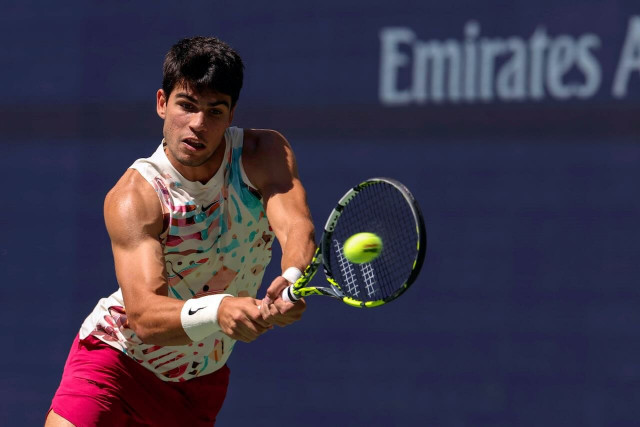 alcaraz hopes to match federer