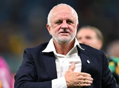 arnold tells australia to reach for stars at asian cup